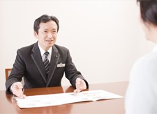 仕事の喜びを語る深田章夫
